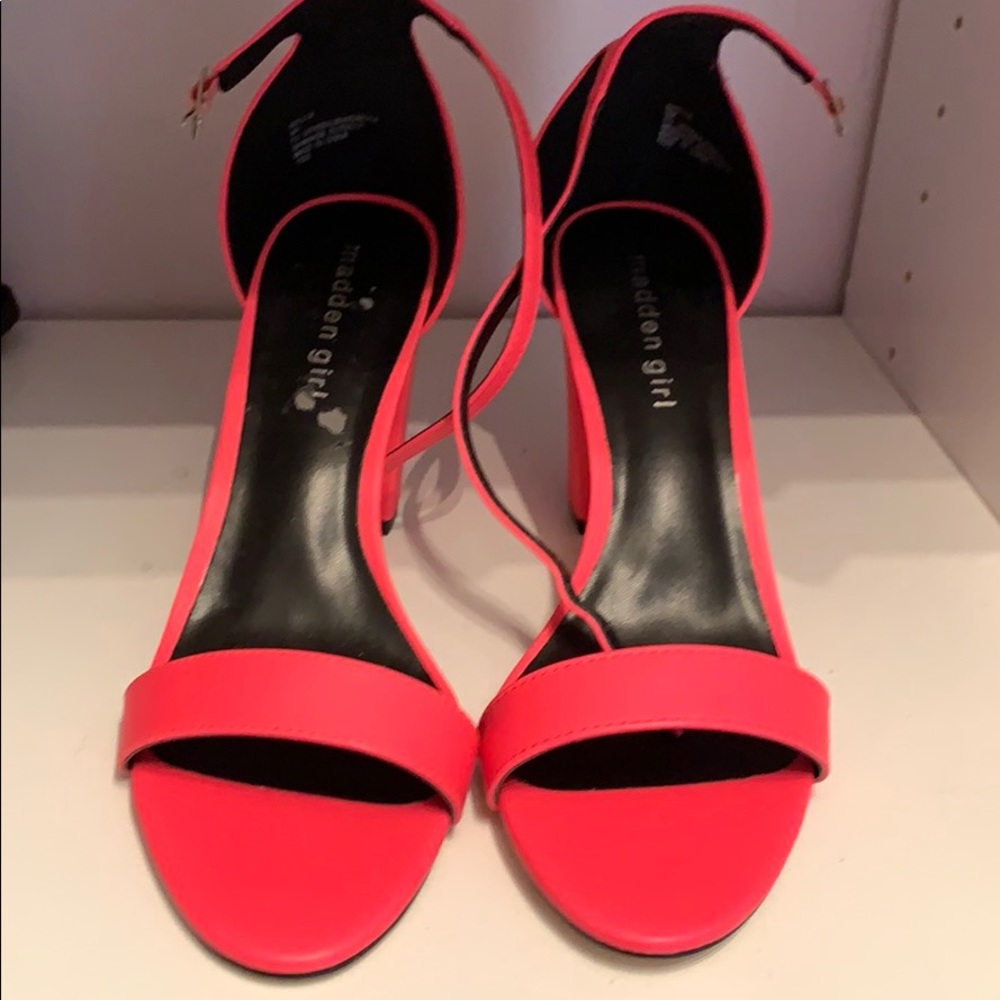 Madden girl Neon pink shoes